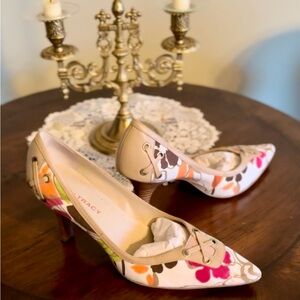 ‼️BLACK FRIDAY- $91‼️  Ellen Tracy Floral Pumps!